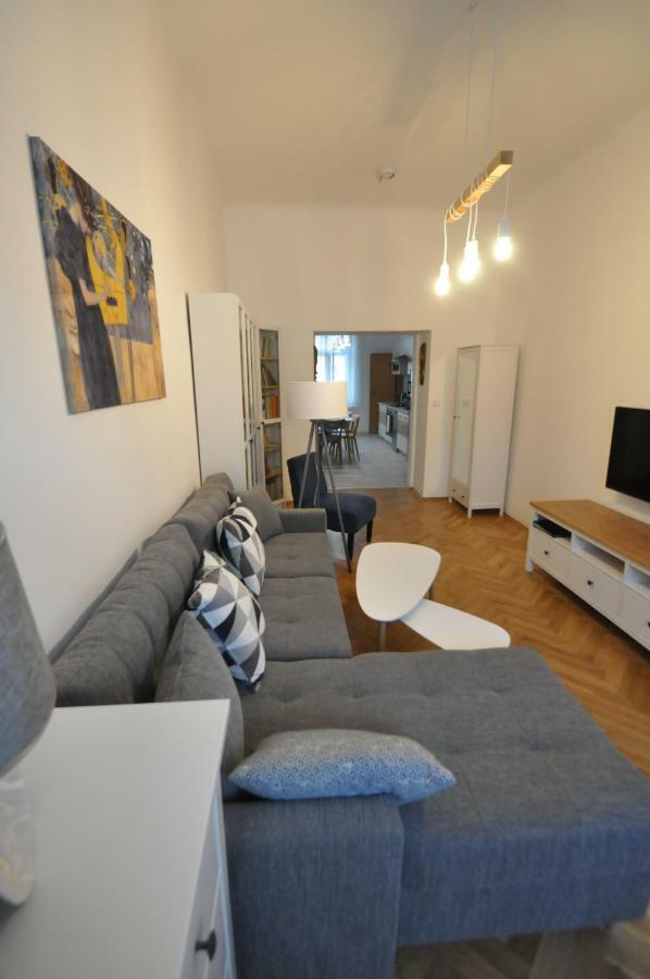 Apartamento Jirina Appartments